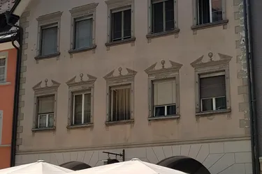 Wohnen mit Altstadt-Flair: Wunderschöne neu renovierte 2 Zimmer Stadtwohnung - ein Schmuckstück zum Verlieben