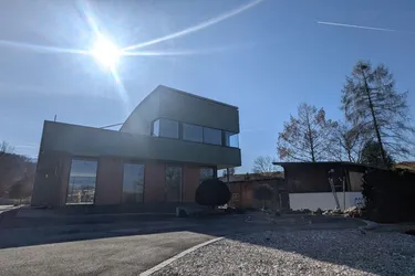Perfekte Lage: Büro- Verkaufsfläche nahe der Westautobahn - auch zur Miete