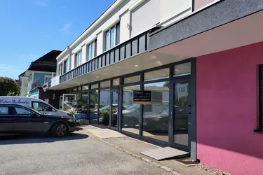 Attraktives Geschäftslokal mit Fensterfront - 85m2 - Ostermiething