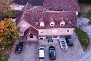 Expose ***Zinshaus mit 4 Wohneinheiten***