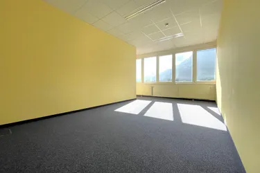 Moderne Bürofläche in Kramsach – flexibel gestaltbar und sehr gut erreichbar!