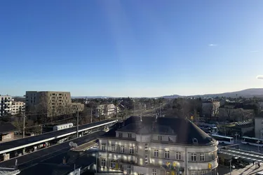 Großzügiges 4-Zimmer Büro mit Atrium direkt am Bahnhof-Liesing