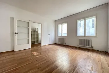 Charmante 4-Zimmer-Wohnung mit vielseitigem Grundriss – ruhig, zentral und mit Gestaltungspotential - PROVISIONSFREI