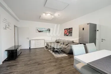 Schiefling - Wohnung mit großzügiger Terrasse zur Selbstnutzung oder Airbnb