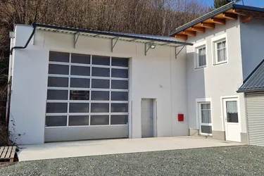 Moderne Industriehalle in zentraler Lage - ideal für Gewerbetreibende!