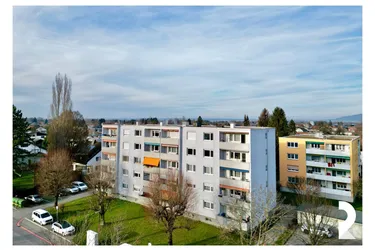 Expose PREISWERTE 4 ½ ZIMMERWOHNUNG MIT BALKON