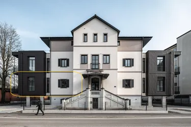 HERRSCHAFTLICH WOHNEN. WIE DER KAISER. 2-Zimmer-Wohnung direkt neben dem Kurpark! Revitalisierter Altbau, hohe Räume! PROVISIONSFREI &amp; ERSTBEZUG