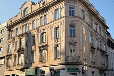 ROHDACHBODEN IN EINEM JUGENDSTILZINSHAUS - PREIS NACH ABSPRACHE
