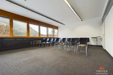 Helles Büro in guter Lage