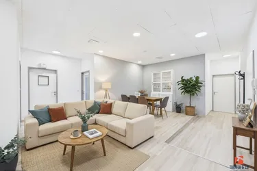 Zentral gelegenes 5-Zimmer-Objekt mit großzügigen 147 m² - perfekt als WG