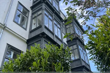 Attraktive Anlegerwohnung in Wien-Döbling | 92,98 m² Altbau | Ruhiger Innenhof | Unbefristet vermietet | Provisionsfrei