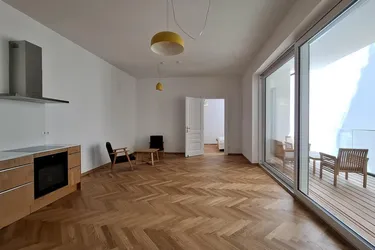 Wiener Wohnkultur trifft moderne Raffinesse - Stilvoller Altbau mit Loggia &amp; Balkon in Bestlage