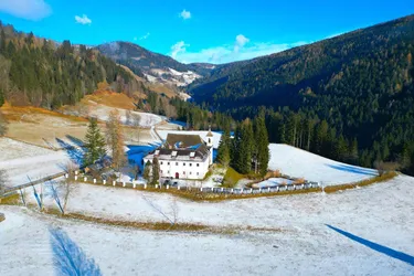 Schloss Berg Klösterle – Eine historische Perle in den Nockbergen