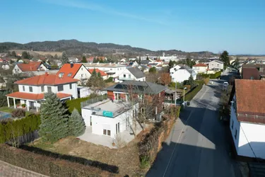 Helles Einfamilienhaus in ruhiger Lage mit XXL Dachterrasse