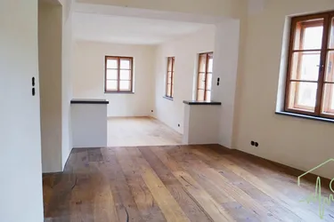 Großzügige, helle Familienwohnung mit Panoramablick!