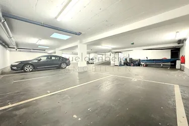 Neuwertige Tiefgaragenplätze in 1210 Wien - Sichern Sie sich jetzt Ihren Stellplatz!