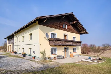 Landwirtschaft in bester Lage im Innviertel.Hofstelle / Nebengebäude / Pferdeboxenzahlreiche Bewirtschaftungsflächen / Wald