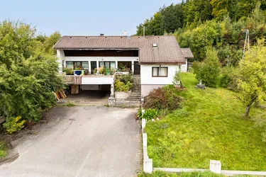 Charmantes Einfamilienhaus mit Potential / Baugrundstück / Garten / Gartenhaus / Garage.