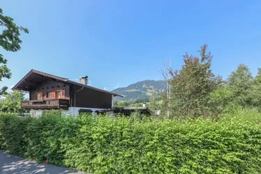 Sanierungsbedürftiges Haus in ruhiger, sonniger Lage mit Kaiserblick– Direktverkauf