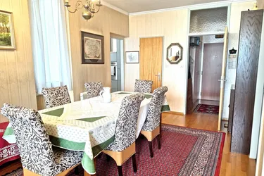 Großzügig. Charmant. Wohnung mit Fernblick.