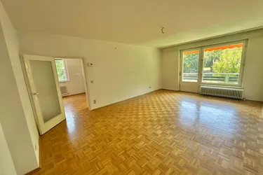 LICHTDURCHFLUTETES JUWEL MIT LOGGIA UND GRÜNBLICK IN BADEN!