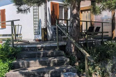 Gepflegtes Einfamilienhaus mit Wintergarten und großem Garten in ruhiger Wohnlage