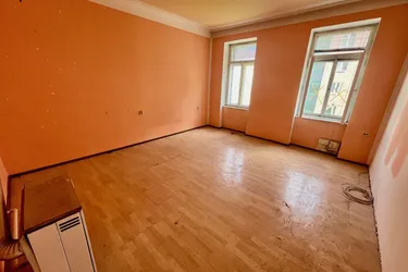 Charmante sanierungsbedürftige 1 Zimmer Wohnung in guter Lage