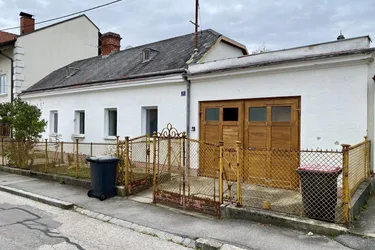 Expose Baugrundstück mit Abbruchobjekt