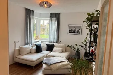 Expose Charmante und attraktiv möblierte 2,5 Zimmer-Wohnung in See- und Zentrumsnaher Wohnlage von Lochau