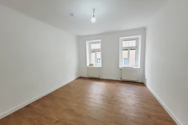 1150, sanierte 1-Zimmer Wohnung in saniertem Jugendstilhaus