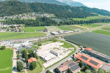 Teilung möglich - ab 2.000 m² - Gewerbegrundstück in bester Lage in Fritzens zu verkaufen