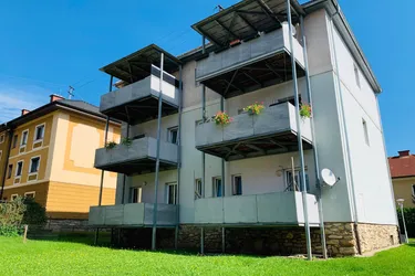 Provisionsfrei: Zinshaus mit 6 vermieteten Wohneinheiten - 4,5% Rendite