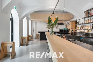Stylisches Geschäftslokal/Büro beim Naschmarkt (Ausgezeichnetes Renditeobjekt)