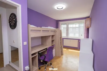 Wohnen auf zwei Ebenen: Helle 3-Zimmer-Maisonette mit Balkon, ca. 91,5 m² in 1110 Wien