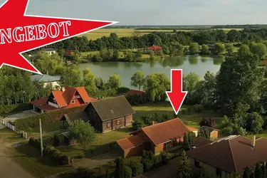 Im Wohnpark in Hövej steht ein Ferienhaus/Wohnhaus am Teich in einer wunderschönen Umgebung zum Verkauf