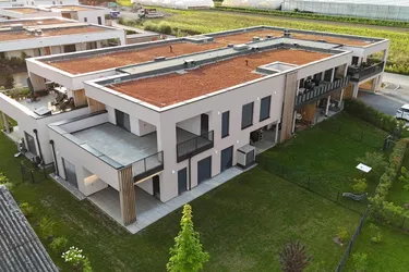 Luxus-Penthouse mit großzügiger Dachterrasse, Whirlpool, Tiefgarage, Erdwärme, Deckenkühlung, Photovoltaik, nachhaltig, exklusiv