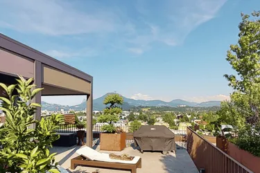 Expose Schöne 2,5-Raum-Penthouse-Wohnung mit EBK und Balkon in Salzburg