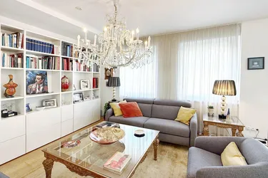 Luxus pur im Herzen von Wien: Großzügige 4-Zimmer-Wohnung mit Balkon und Tiefgaragenplatz