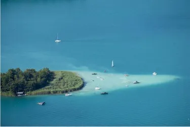 Expose TOP - INVESTMENT AM WÖRTHERSEE - WOHNUNGSPAKET ODER EINZELN - NUR 280 m VOM SEE ENFERNT AB € 229.000,-
