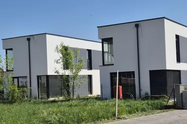 Schlüsselfertig! Einfamilienhaus mit wunderschöner Aussicht! Sofort verfügbar!