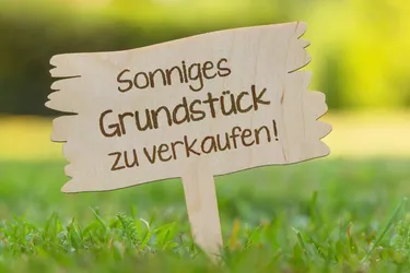 Expose PROVISIONSFREI: Ebenes Baugrundstück mit Blick zum Schneeberg