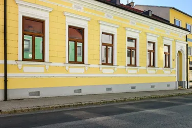 Familien aufgepasst! Ihr neues Zuhause in klassisch-charmantem Stil mit Gartennutzung mitten im Stadtzentrum von Hollabrunn