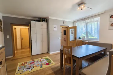 Großzügige 4-Zimmer-Wohnung mit verglaster Loggia &amp; Tiefgaragenplatz in Top-Lage von Kapfenberg