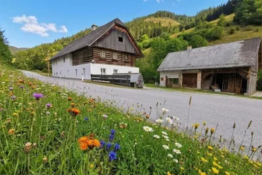 Ruhiges Zuhause mit Charakter und Nebengebäude - provisionsfrei für die Käufer
