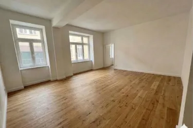 Erstbezug pur: Sanierte 2-Zimmer-Wohnung mit genehmigtem Balkon nahe Messe Wien