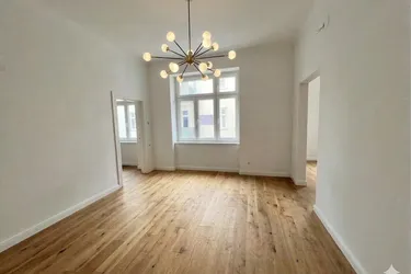 In Kürze frei: Kompakte Wohnung im 3. Stock – ideal zur Zusammenlegung mit Top 17