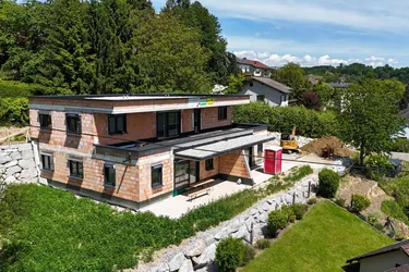 GARTENWOHNUNG I MAUTHAUSEN I FERNBLICK I Fertigstellung Sommer 2025