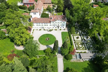 LA VITA È BELLA - HISTORISCHES LUXUSANWESEN MITTEN IM ALPEN-ADRIA-RAUM NAHE UDINE