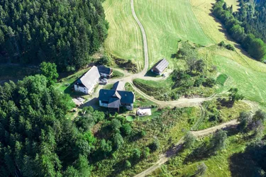 Idyllisches Anwesen in ALLEINLAGE mit Panoramablick im Guttaringer Bergland