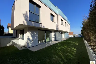 Expose PROVISIONSFREI!!! Neubau Reihenhaus in Massivbauweise mit Keller in Laaberger Villengegend - ruhige Sackgasse